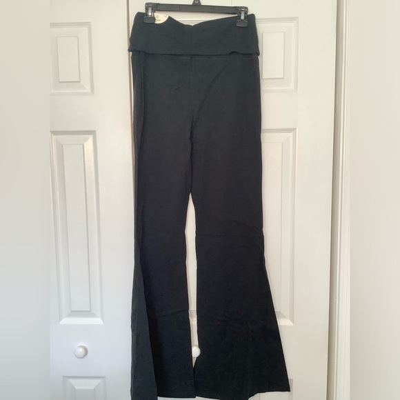 Aerie Offline OG fold over hi-rise long super flare leggings - Picture 2 of 3